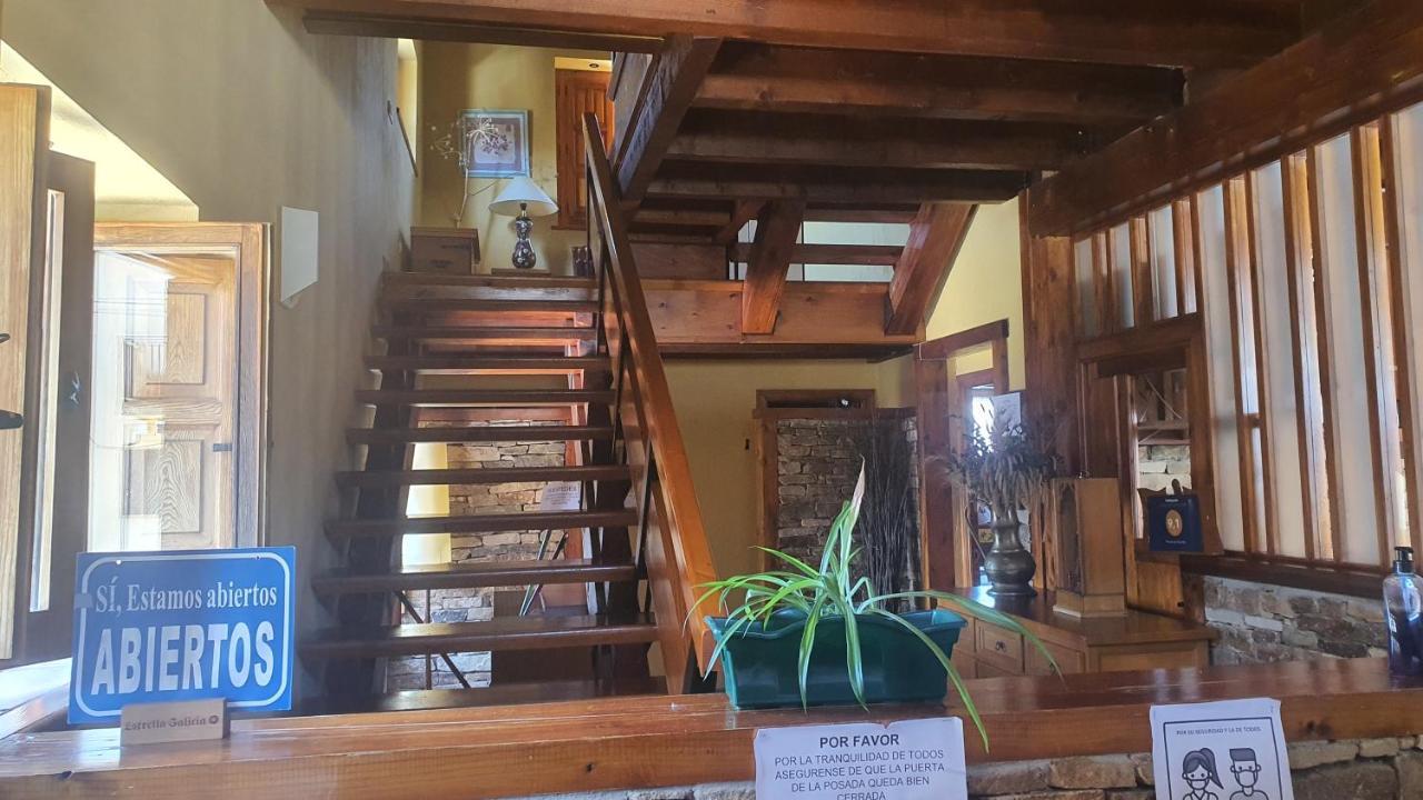 Posada De Serrada Серрада-де-ла-Фуэнте Экстерьер фото